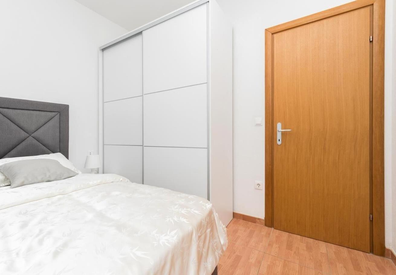 Apartments Ivi - 100 M From Pebble Beach ตราสนิสเซ ภายนอก รูปภาพ