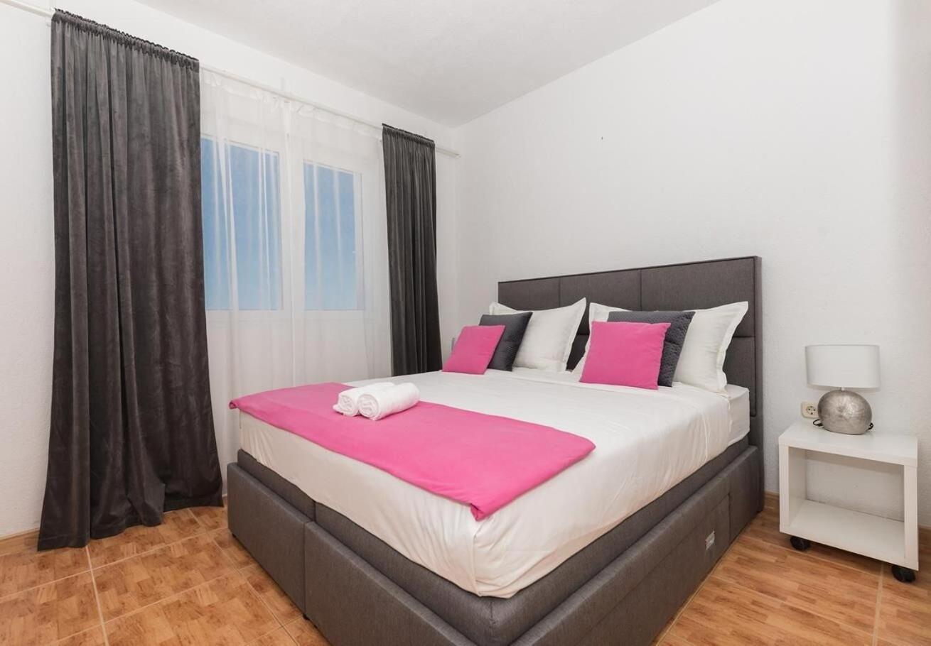 Apartments Ivi - 100 M From Pebble Beach ตราสนิสเซ ภายนอก รูปภาพ