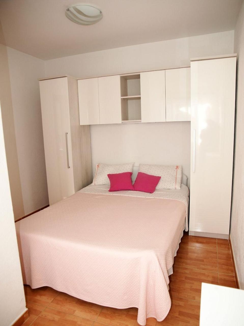 Apartments Ivi - 100 M From Pebble Beach ตราสนิสเซ ภายนอก รูปภาพ